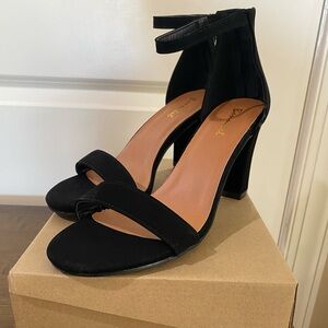 Bonnibel Open Toe Ankle Strap Heels - Black - Size 9 - Excellent Condition - $30